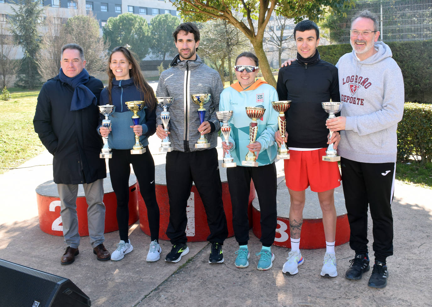 Fotos: Quinientas personas participan en &#039;En Logroño se corre&#039;