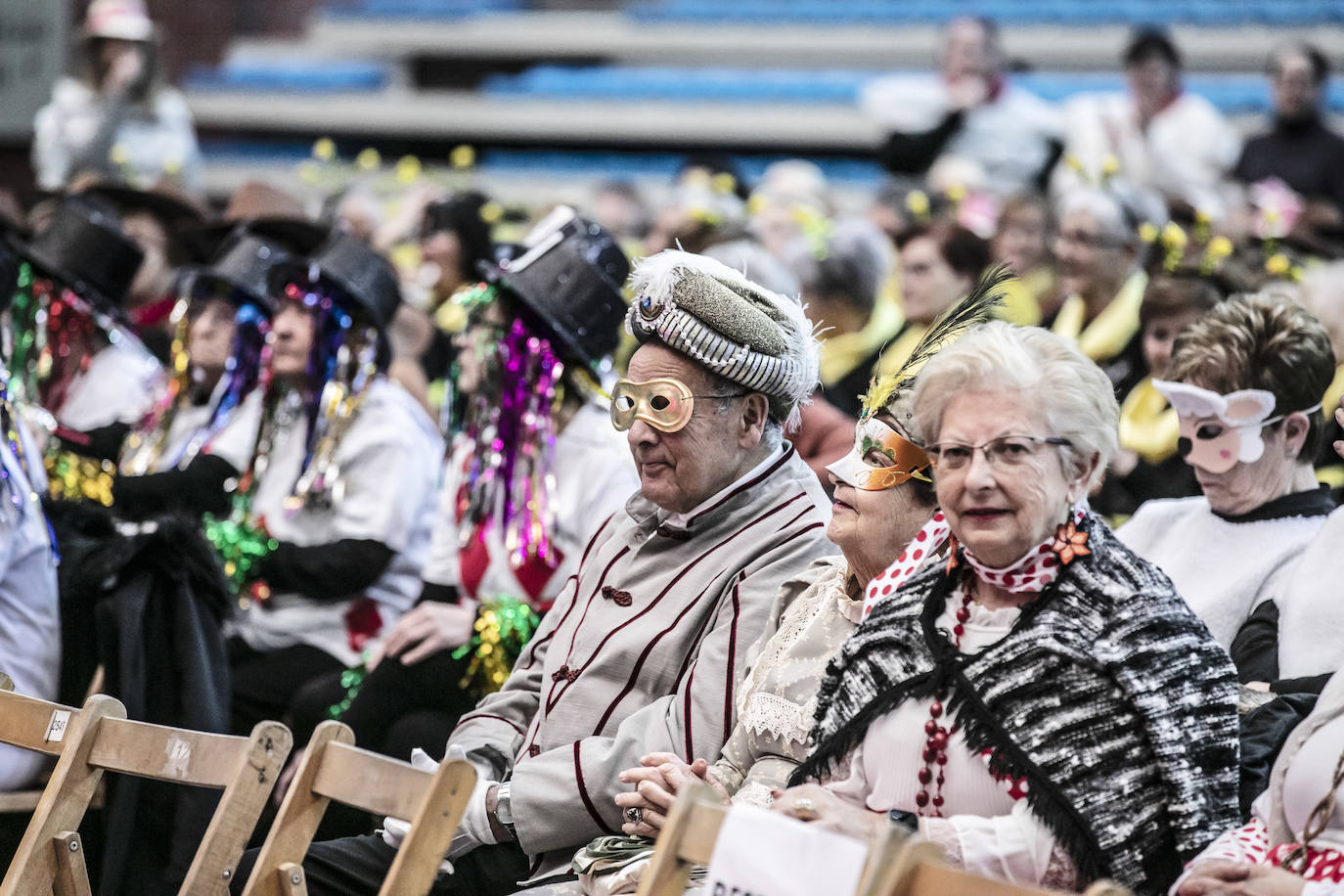 Fotos: Los mayores calientan el Carnaval