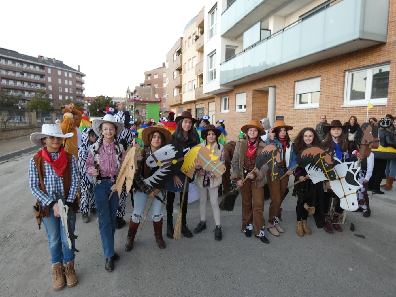 Fotos: Treinta grupos llenaron de color las calles de Haro