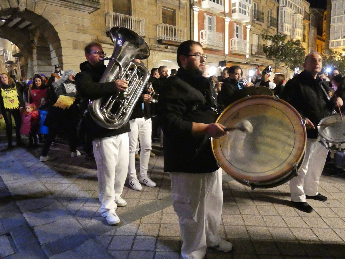 Fotos: Treinta grupos llenaron de color las calles de Haro