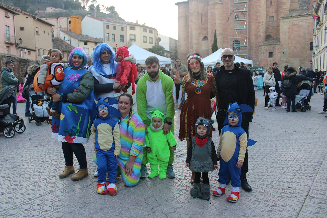 Fotos: Mayores y pequeños disfrtan en Nájera del Carnaval