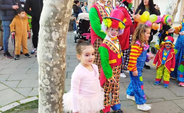 Desfile del Carnaval infantil en Cervera del Río Alhama. 