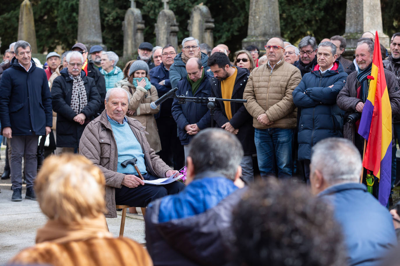 Fotos: Inauguración del memorial a los fusilados por el franquismo en Logroño