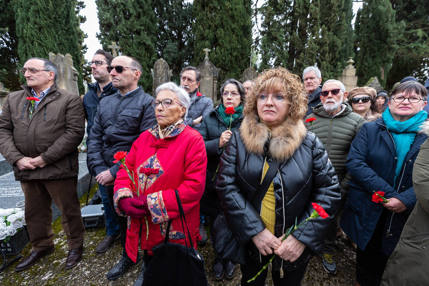 Fotos: Inauguración del memorial a los fusilados por el franquismo en Logroño