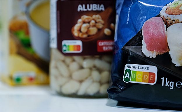 La etiqueta de Nutriscore, en diferentes envases de alimentos.