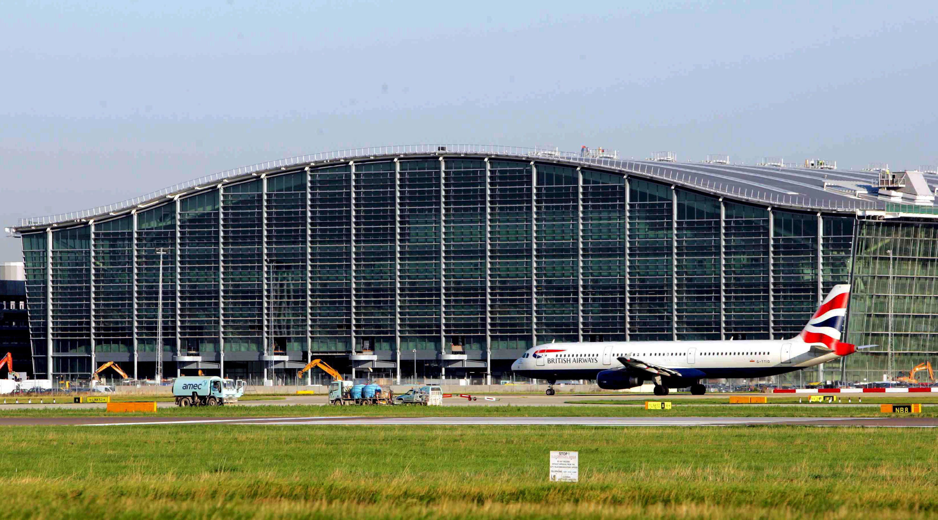 Terminal 5 del Aeropuerto Internacional de Heathrow, Londres.