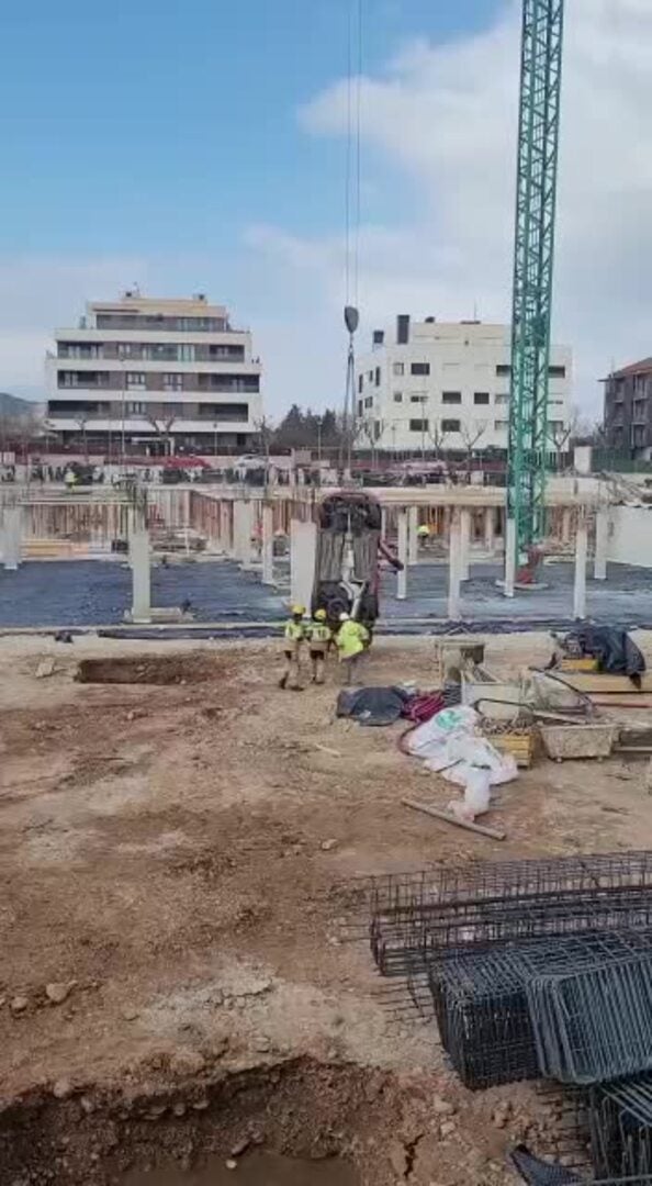 Cuando aparcó en Lardero, el garaje aún no estaba allí
