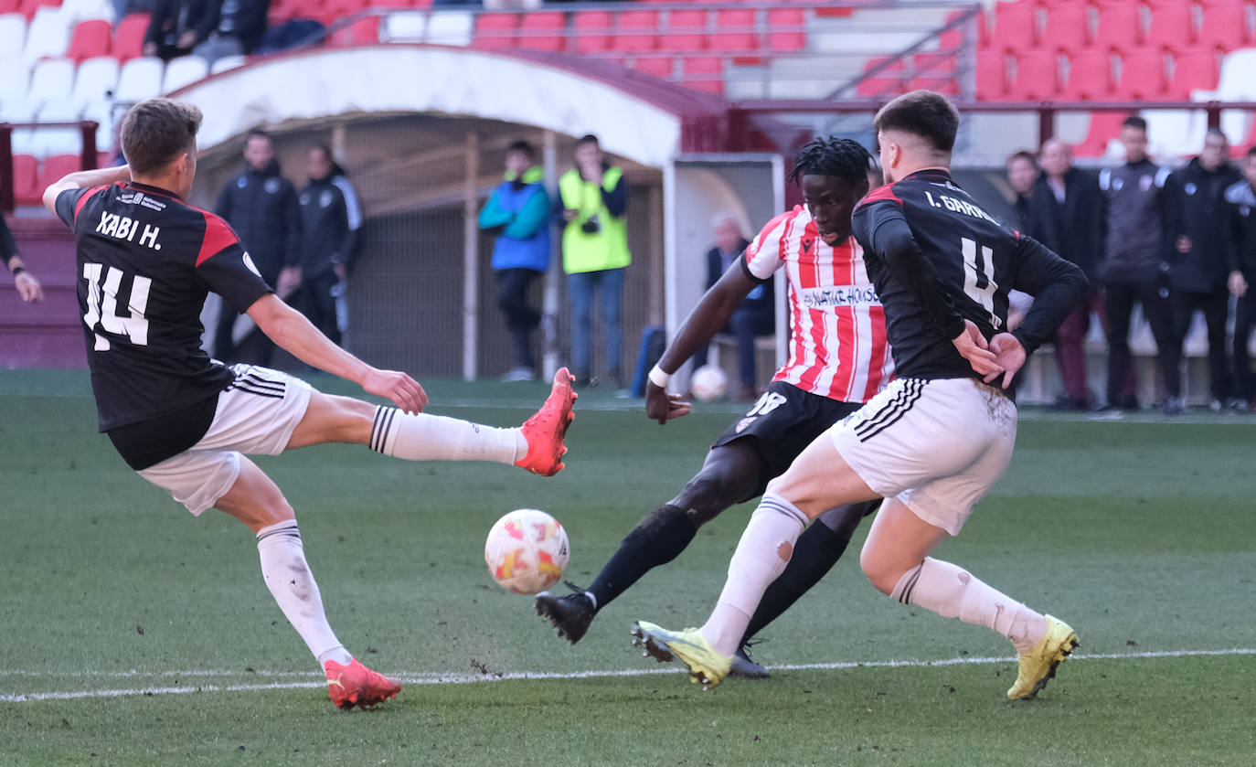 Fotos: El triunfo de la UD Logroñés frente a Osasuna hace sonreír a Las Gaunas