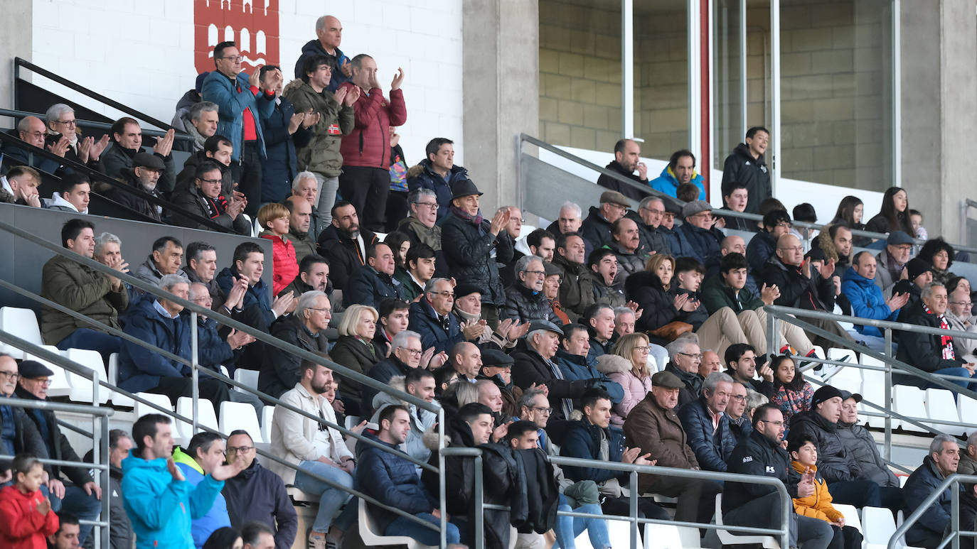 Fotos: El triunfo de la UD Logroñés frente a Osasuna hace sonreír a Las Gaunas