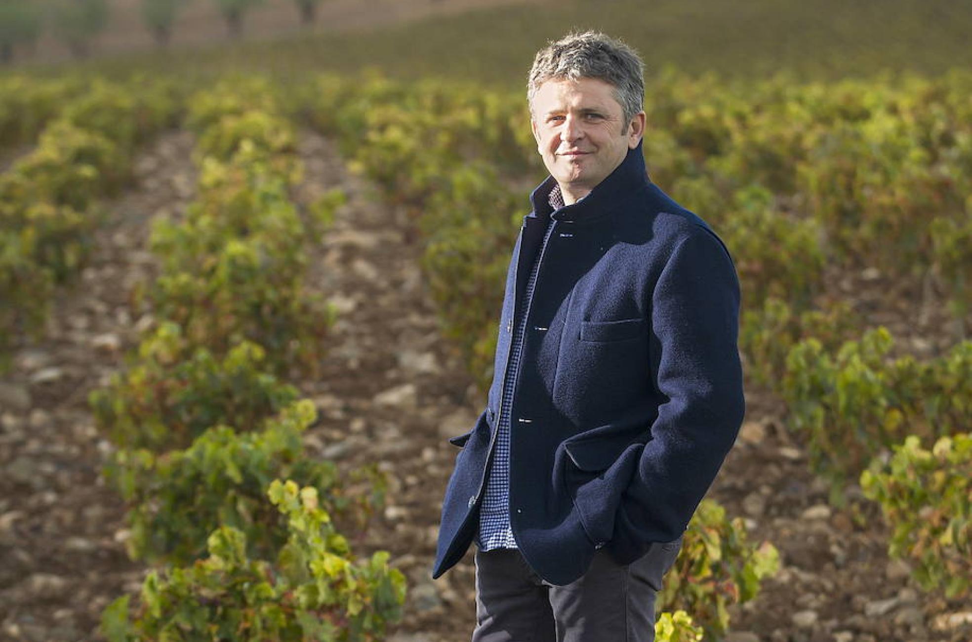 Álvaro Palacios en su bodega de Alfaro. 