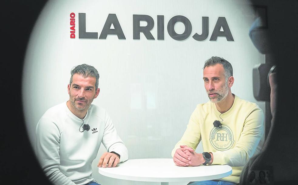 Iñaki Sáenz y Miguel Martínez, en su visita a Diario LA RIOJA.