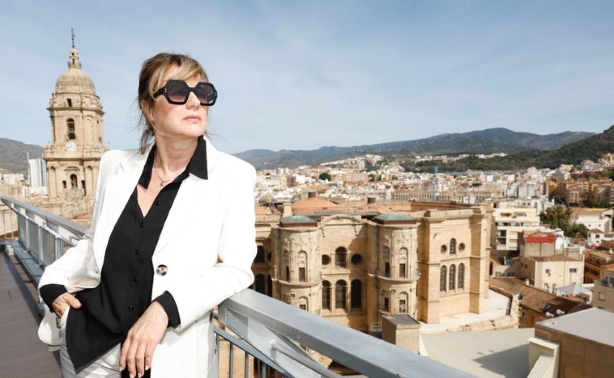 Emma Suárez, en la terraza del AC Málaga Palacio.