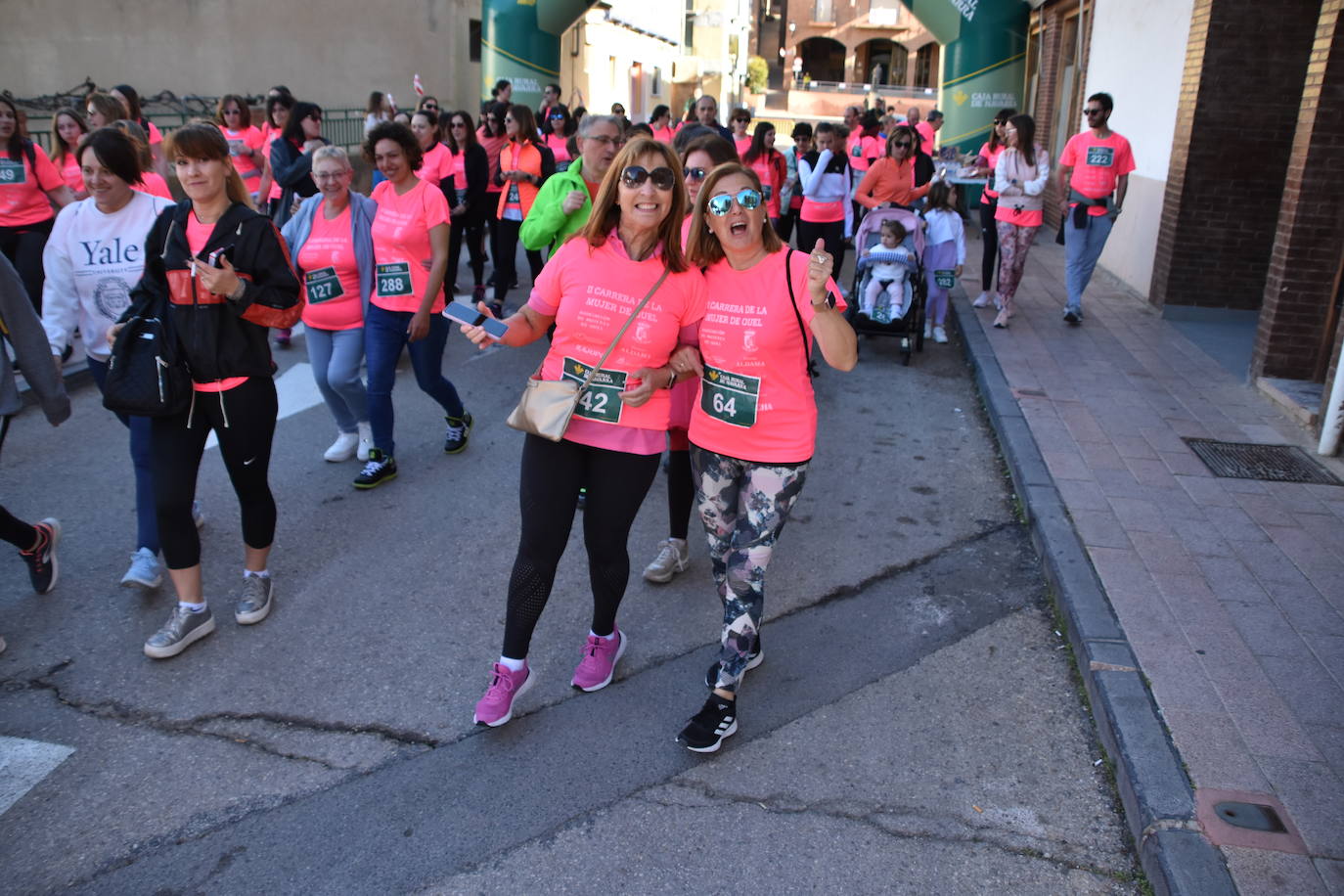 Fotos: Quel recupera la carrera de la mujer