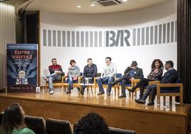 Participantes en la mesa redonda desarrollada este martes en la Biblioteca de La Rioja.