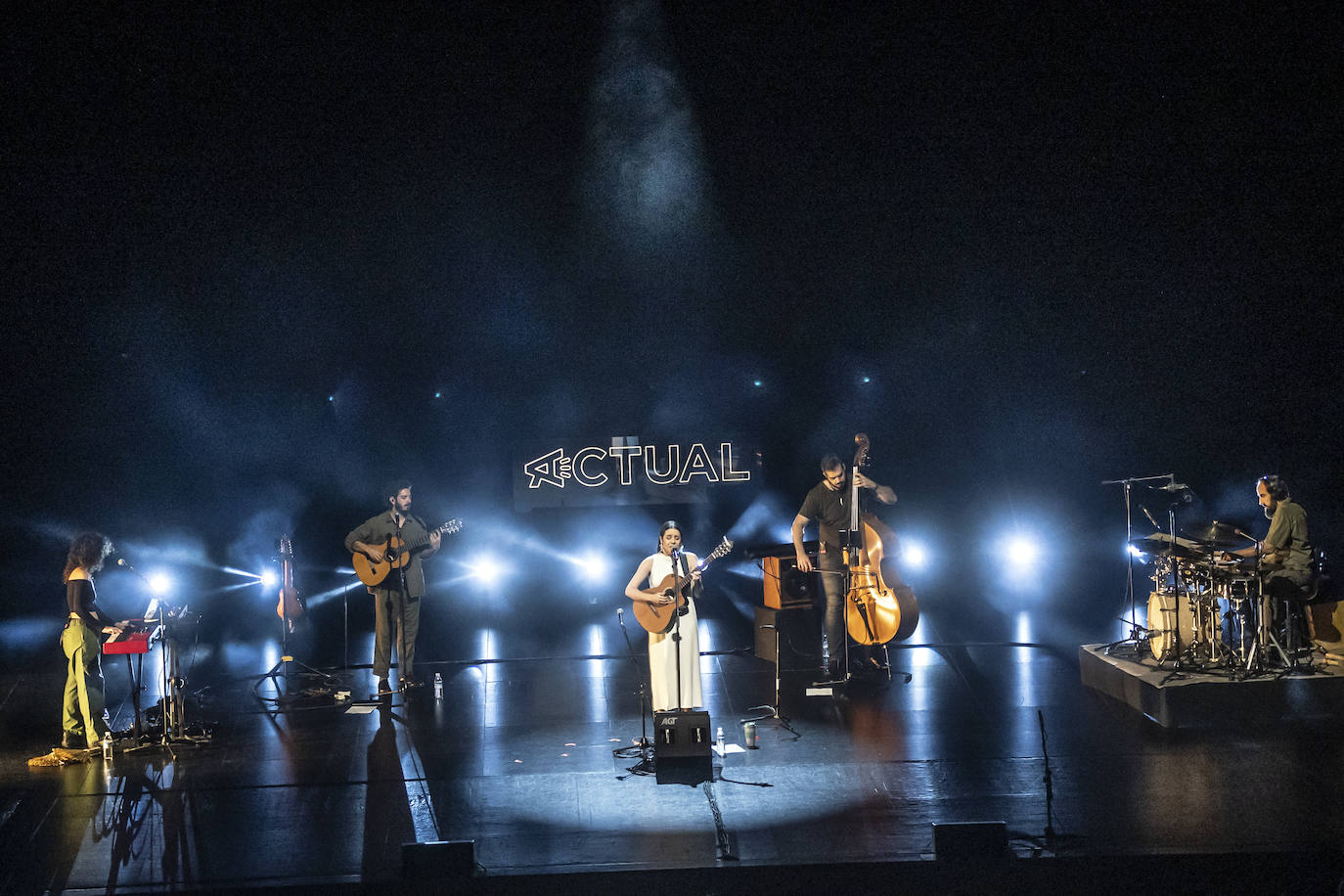 Valeria Castro en Actual 2024