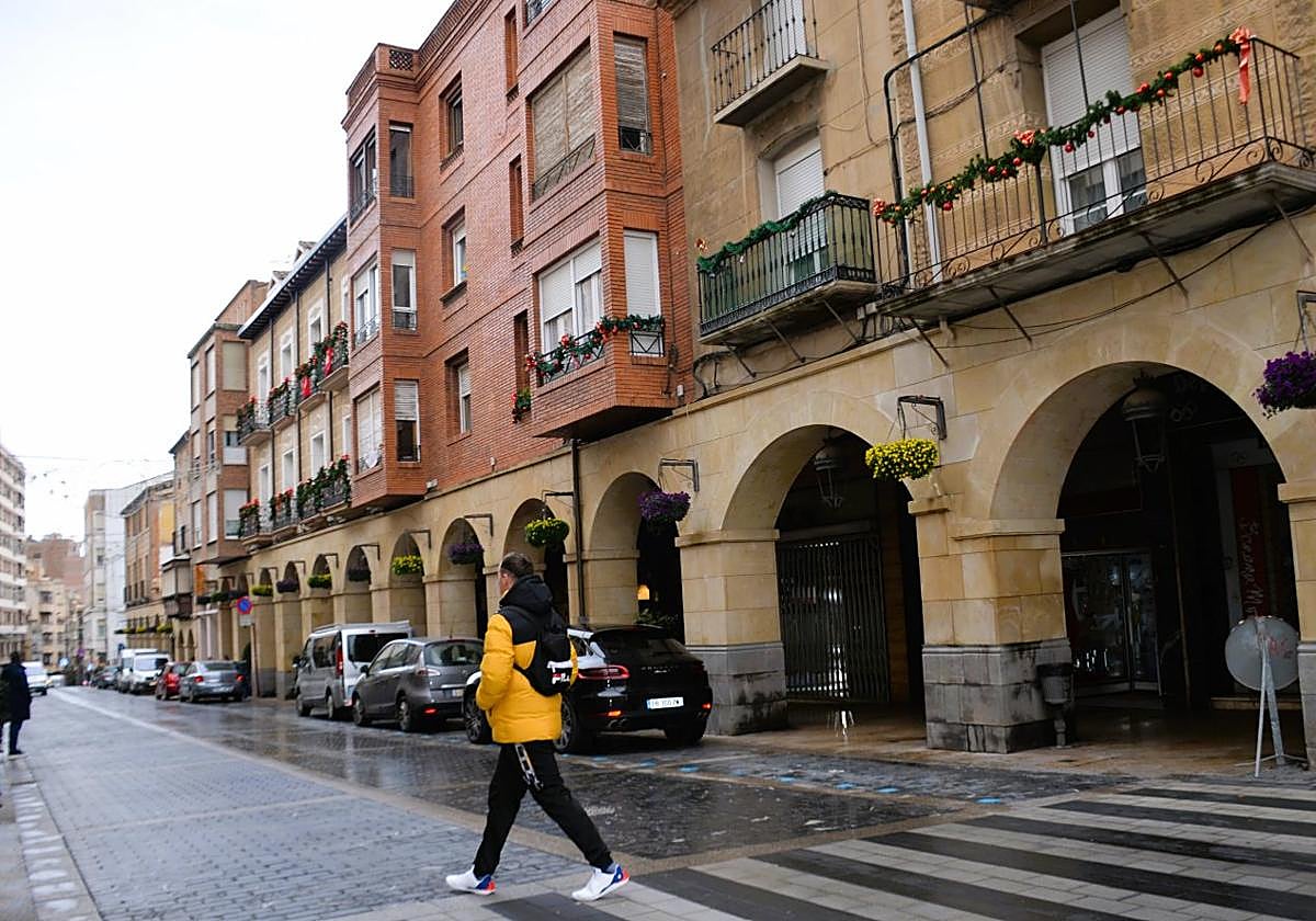 Viviendas de la calle Grande se acogieron el pasado año a la línea de subvenciones para fomentar la rehabilitación en el casco antiguo.