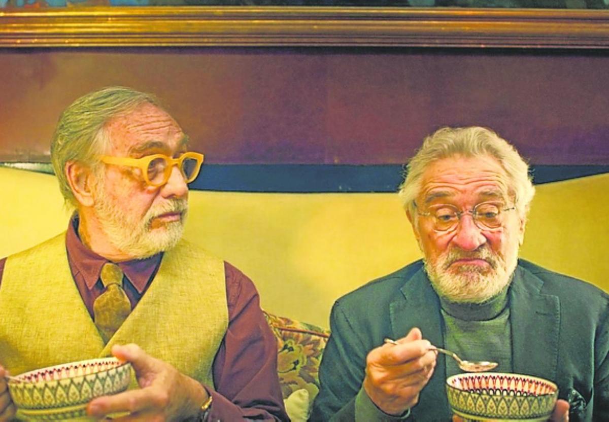 Luis Brandoni y Robert de Niro, en la miniserie.