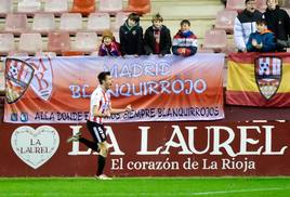 Imanol Sarriegi celebra su gol, el segundo de la UD Logroñés