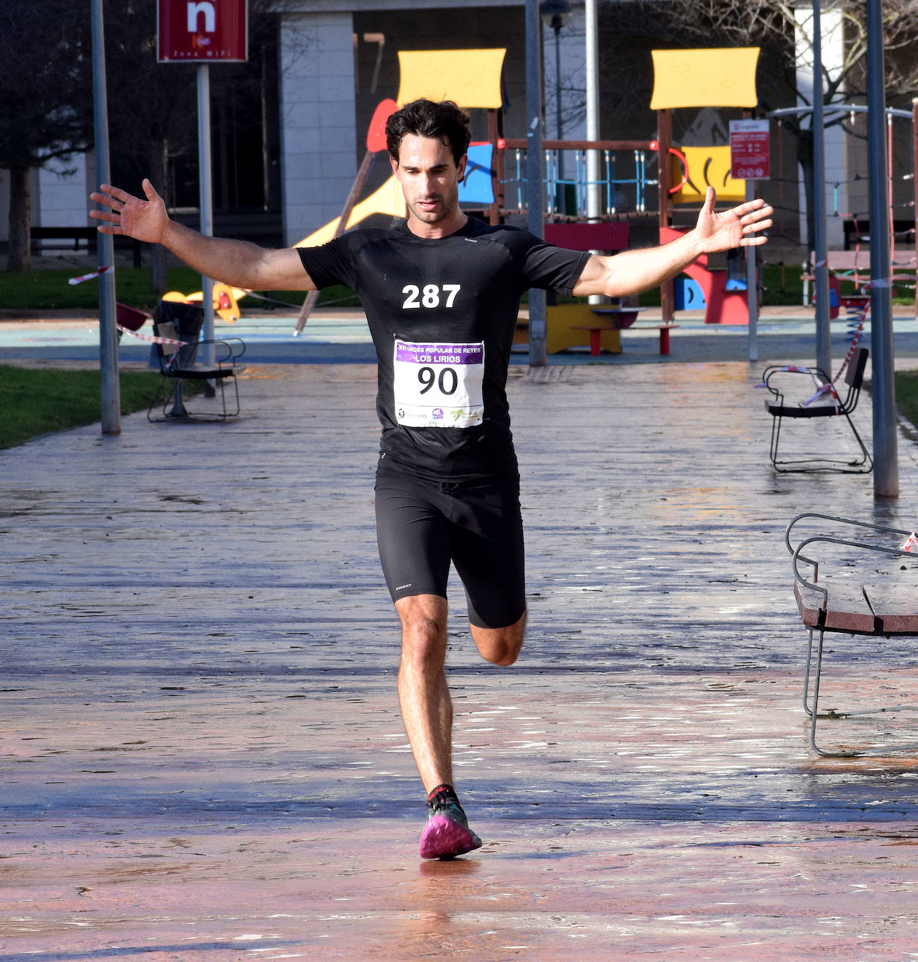 El tradicional Cross de Reyes de Los Lirios, en imágenes