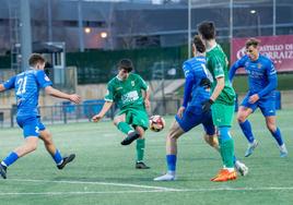 El juvenil Hugo Morras debutó con el primer equipo en la derrota del Náxara contra el Valle de Egüés.