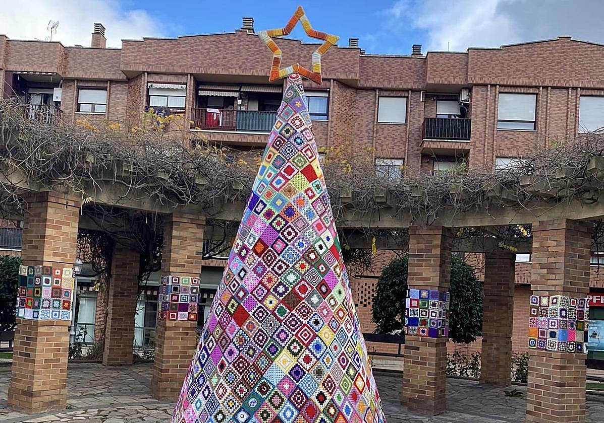 Los adornos realizados a ganchillo que han desaparecido en Lardero.