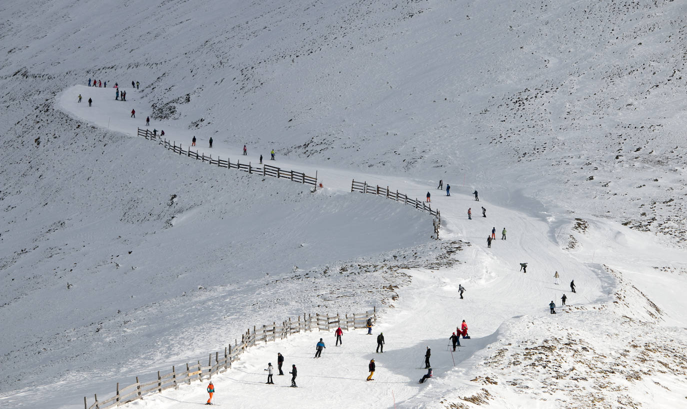 Valdezcaray se llena de esquiadores