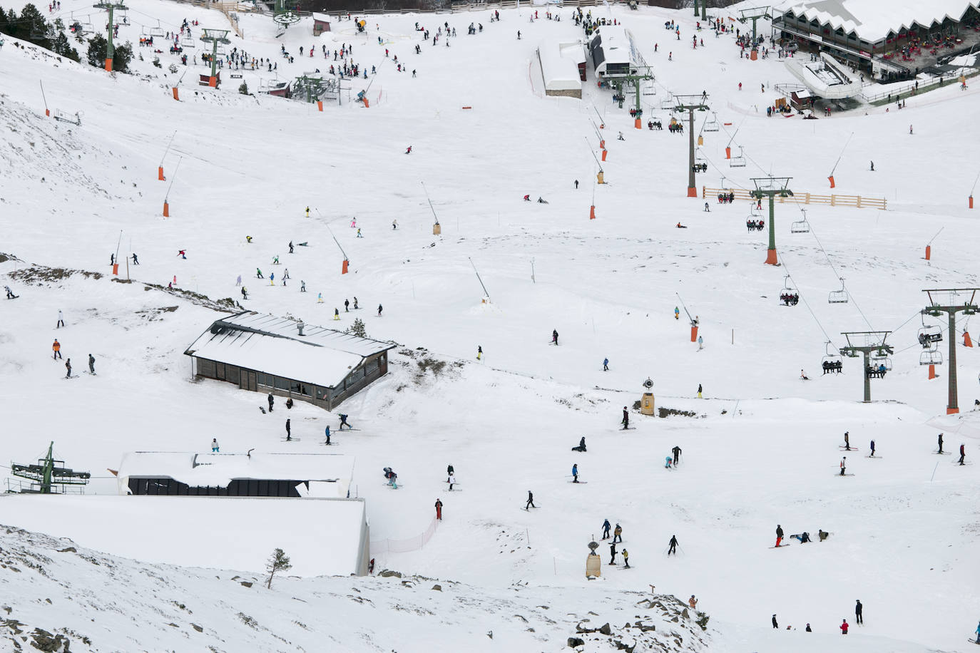 Valdezcaray se llena de esquiadores