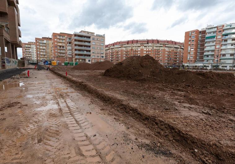 La parcela junto al edificio Patricia.