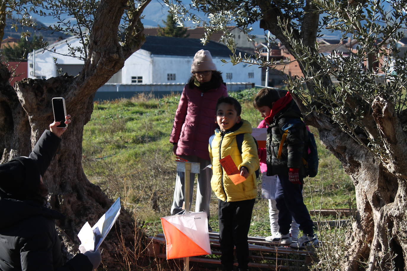 Carrera infantil de orientación en Badarán