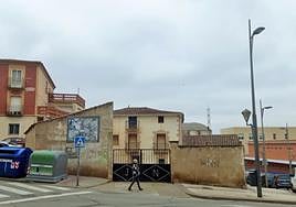 Propiedad adquirida por el Ayuntamiento de Lardero donde proyecta construir el nuevo consultorio médico.