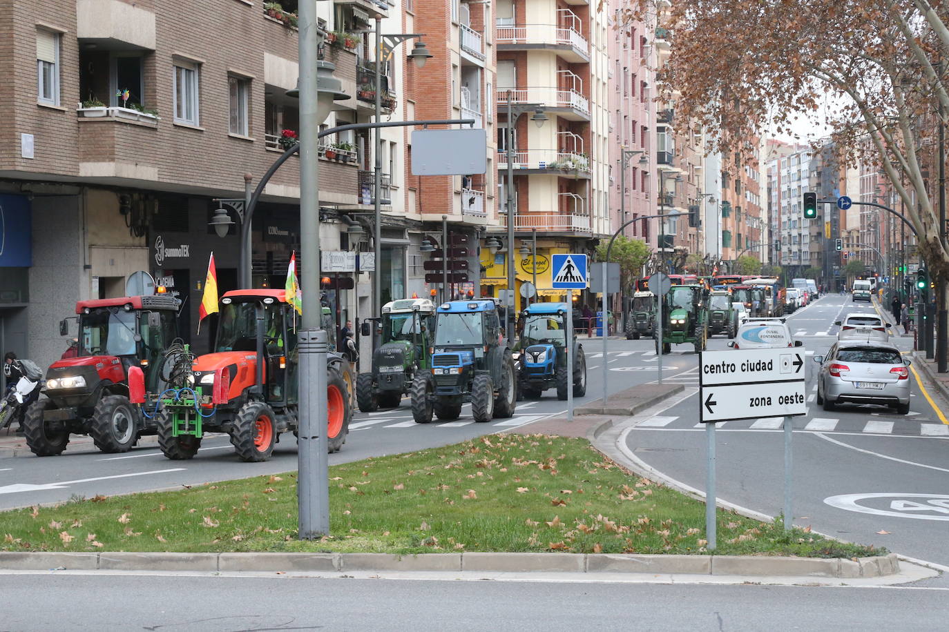 Las imágenes de los tractores en las calles de Logroño