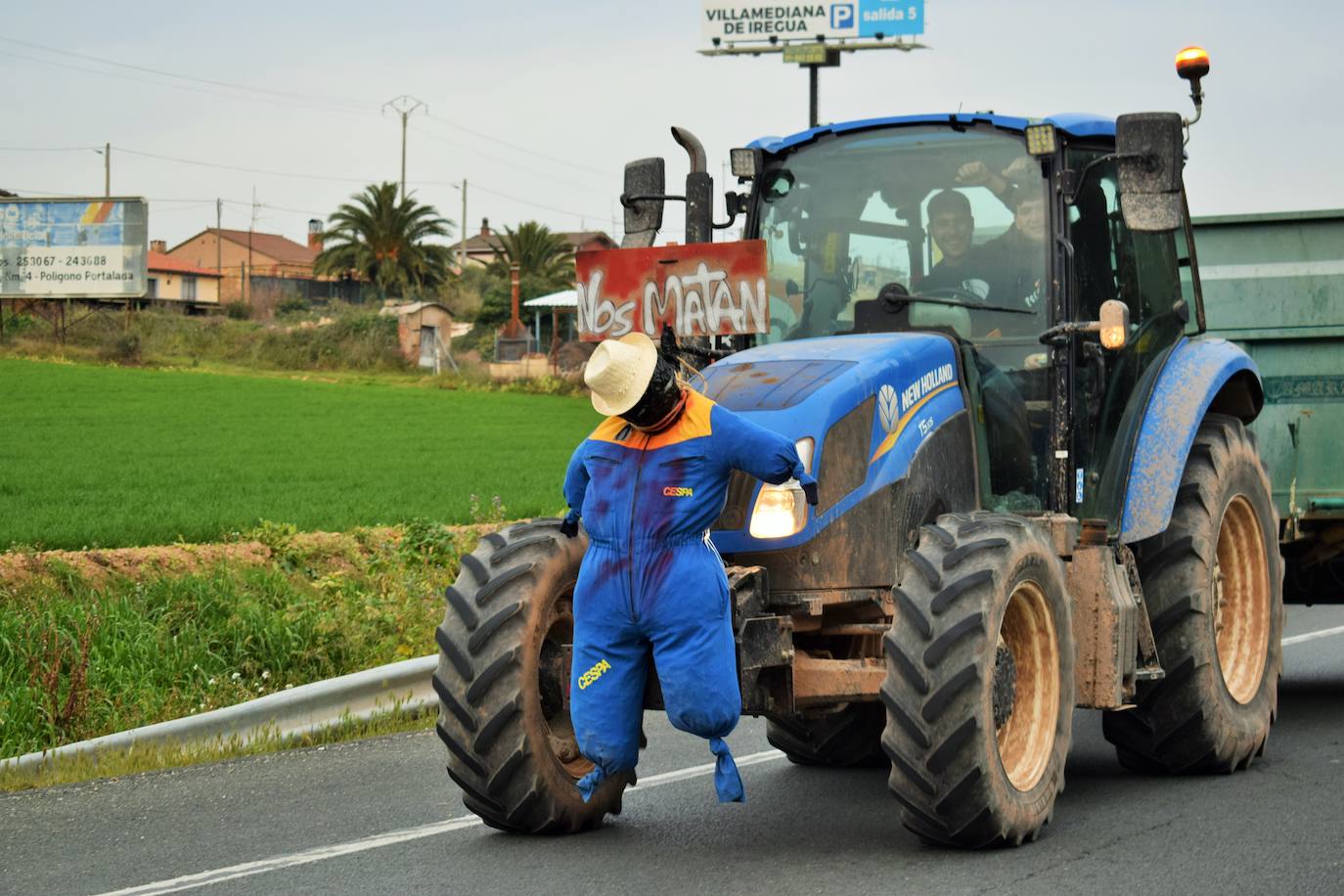 Las imágenes de los agricultores protestando en El Sequero