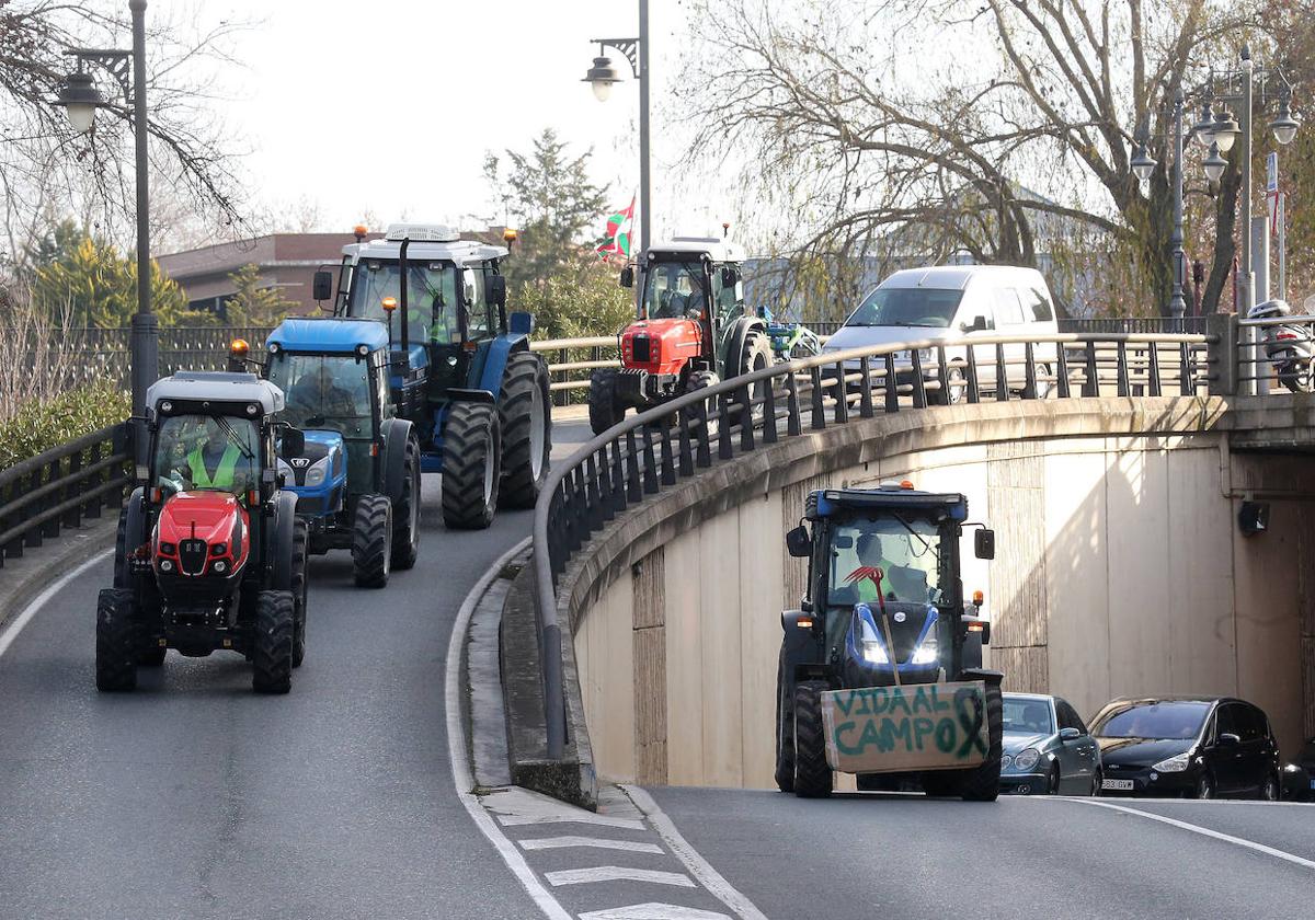 Las imágenes del segundo día de tractorada en Logroño