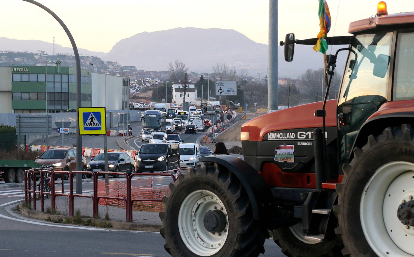 Las imágenes del segundo día de tractorada en Logroño