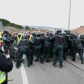 «Ha venido un guardia por la espalda y me ha dado un porrazo bueno»