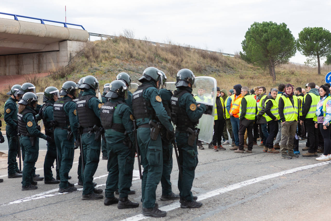 La protesta de Lentiscares, en imágenes