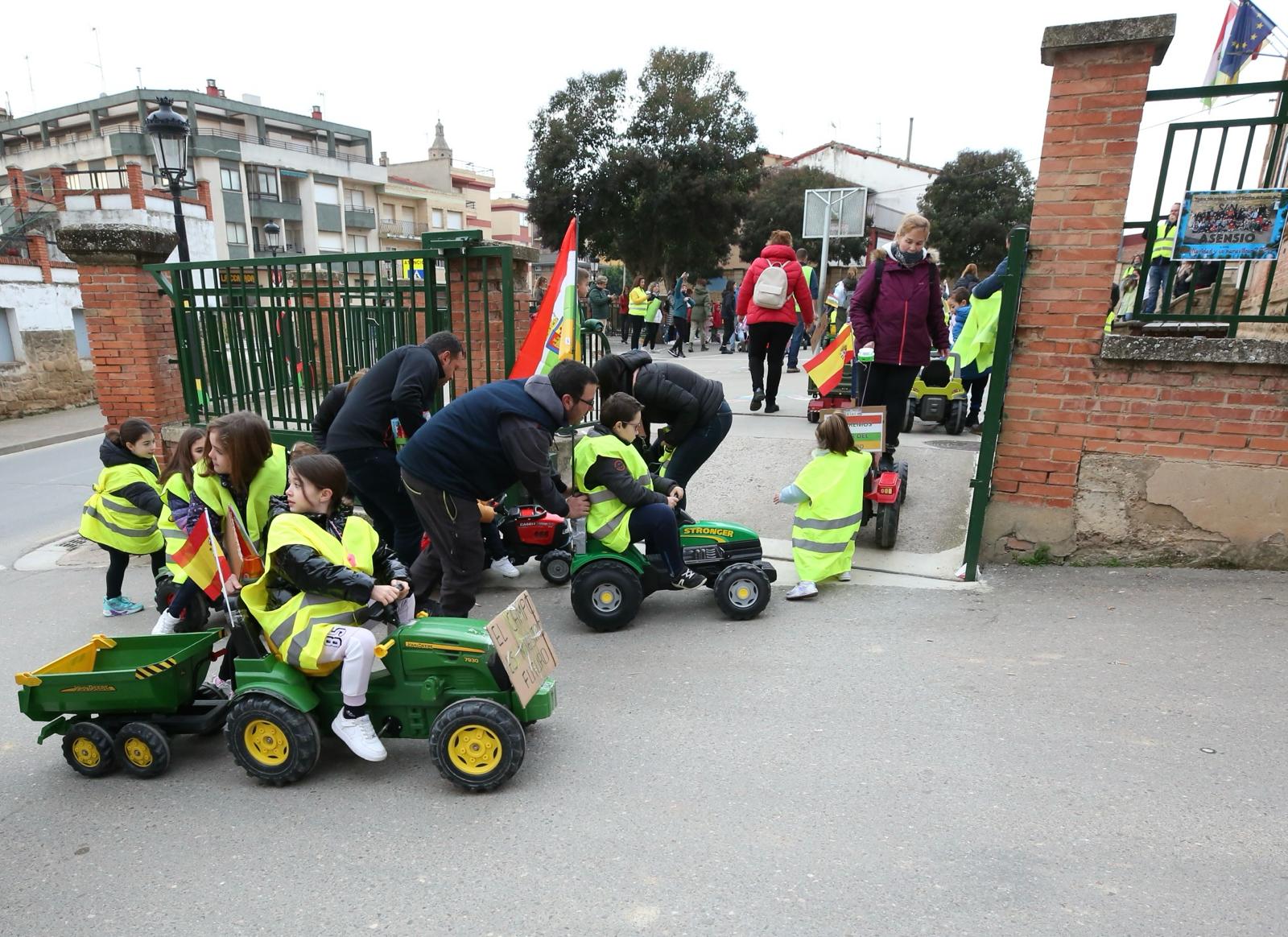 Al colegio, en tractor