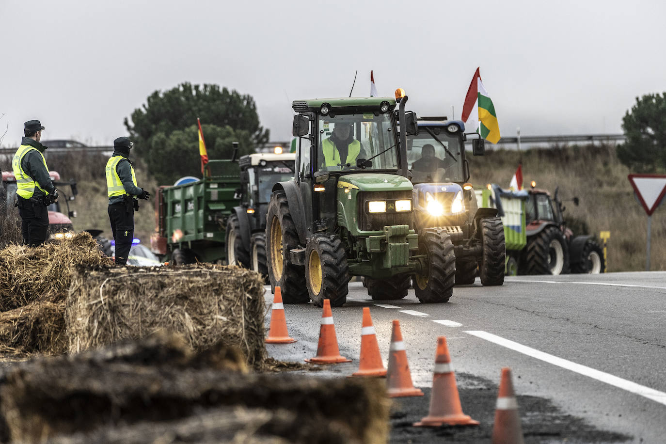 La tractorada de Lentiscares, en imágenes