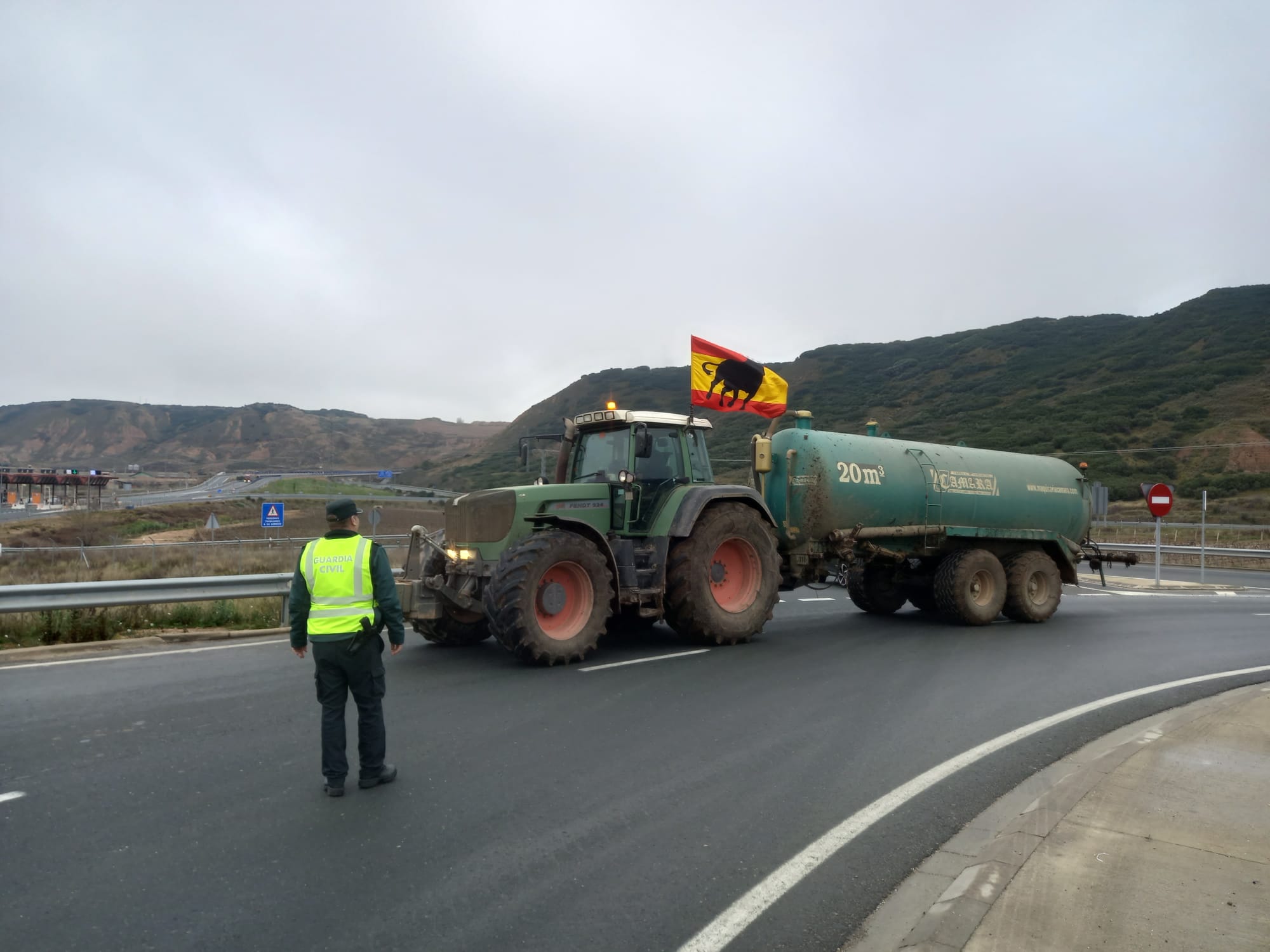 Las imágenes de la protesta agraria en La Rioja este viernes