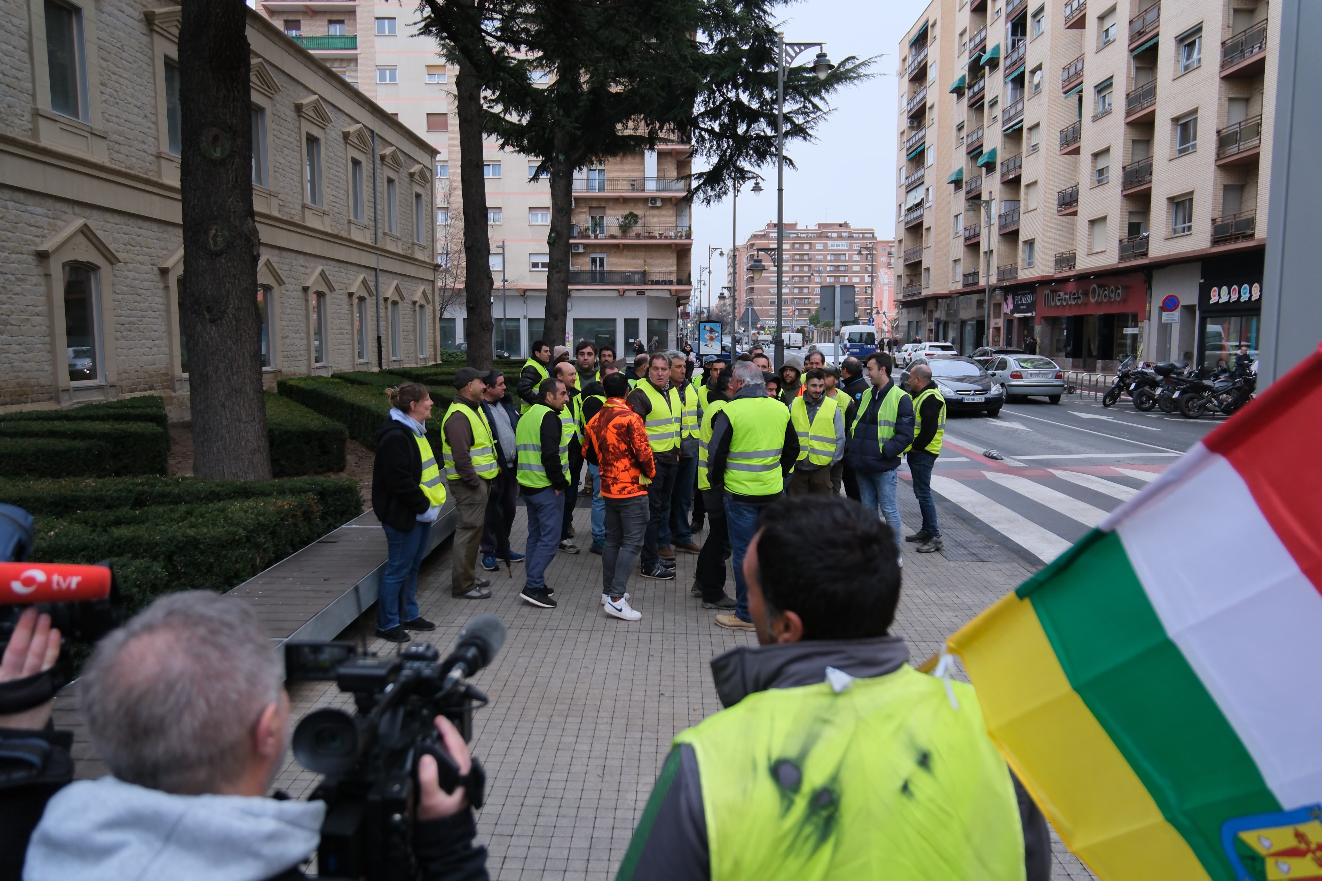 Las imágenes de la protesta agraria en La Rioja este viernes