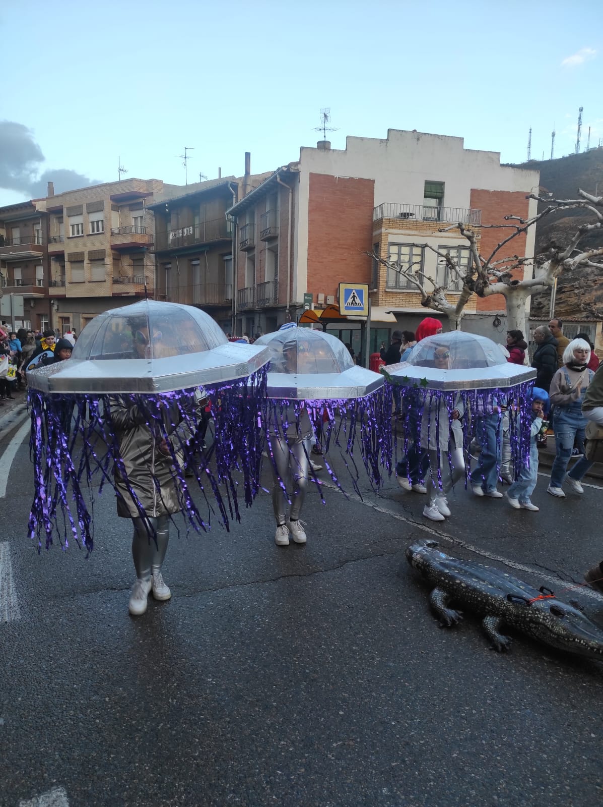 Los disfraces en las calles de Cervera