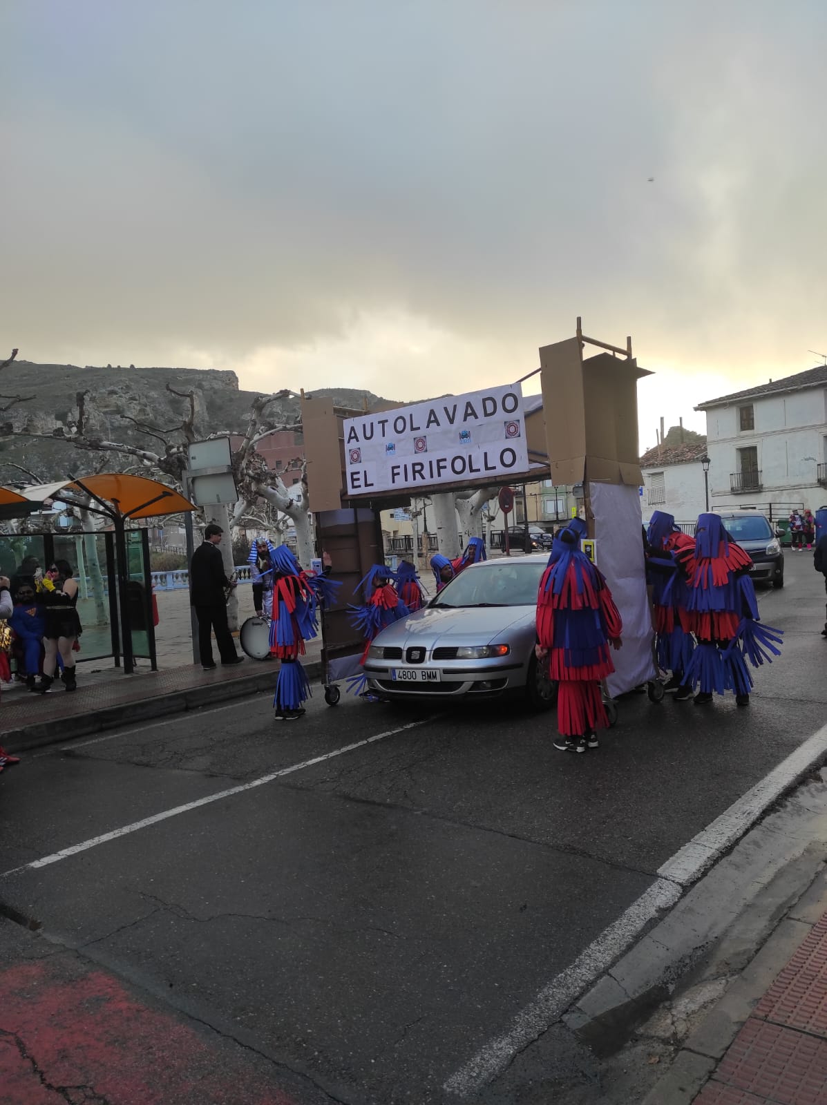 Los disfraces en las calles de Cervera