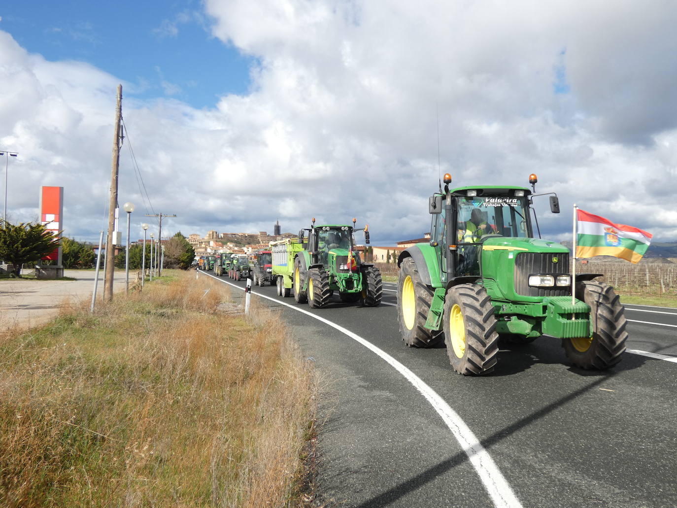 Las imágenes de la tractorada en Briones