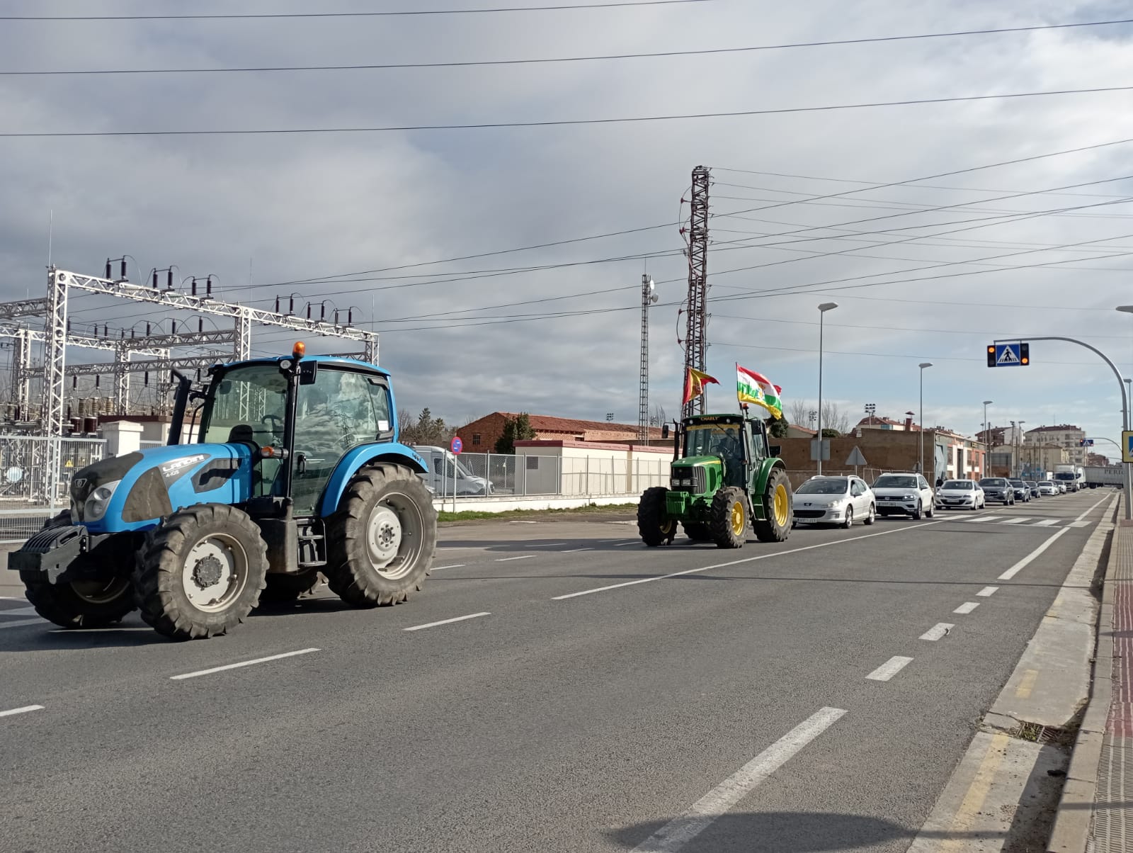 Las imágenes de las protestas de los agricultores este lunes