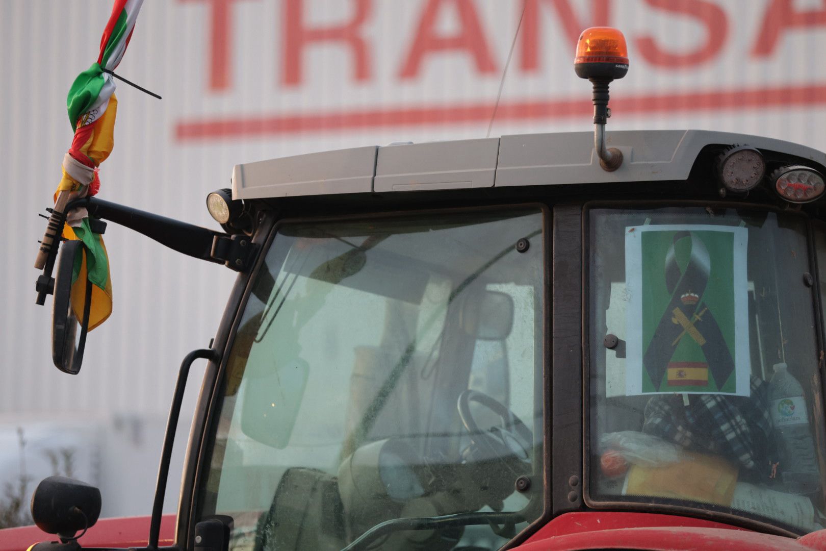 Las imágenes de las protestas de los agricultores este lunes