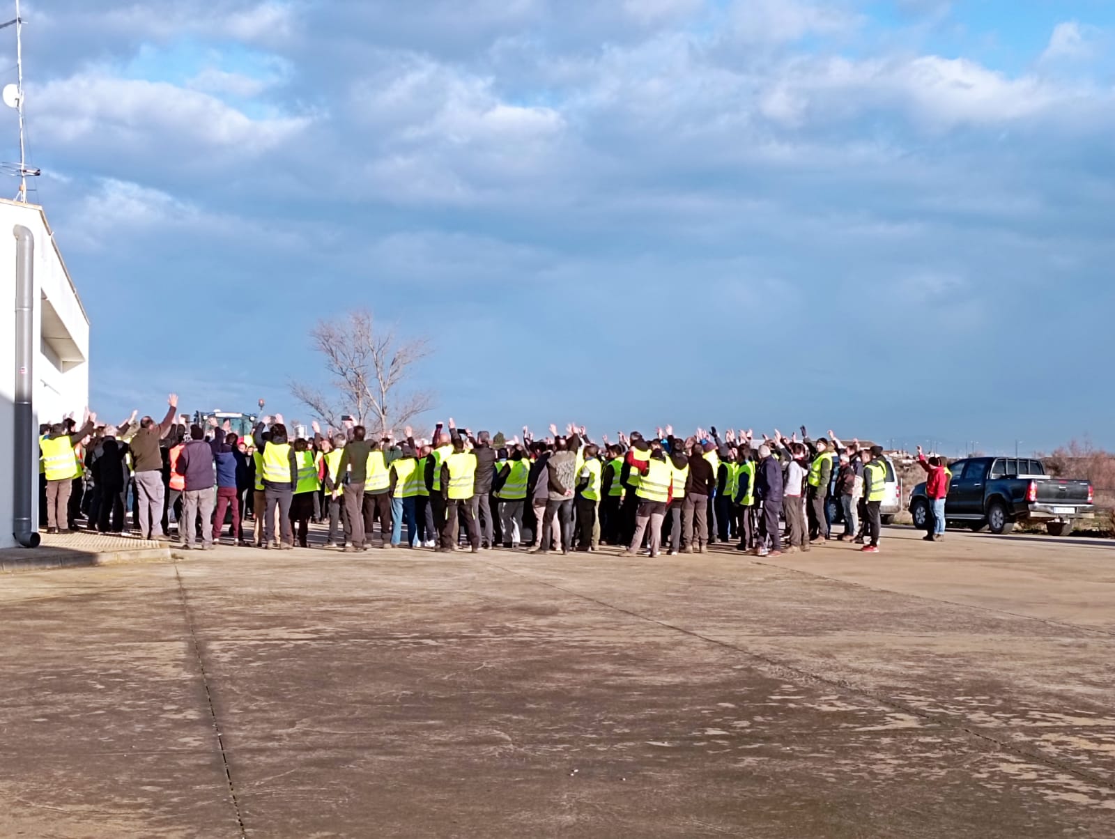 Las imágenes de las protestas de los agricultores este lunes