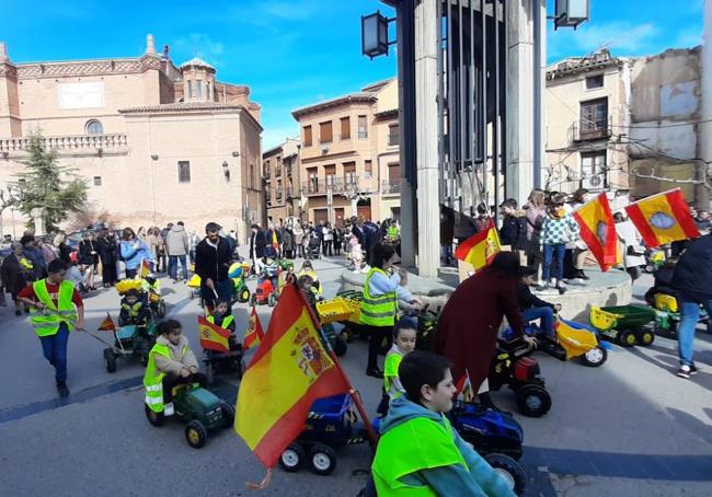 Tractorada mini, en Aldeanueva.