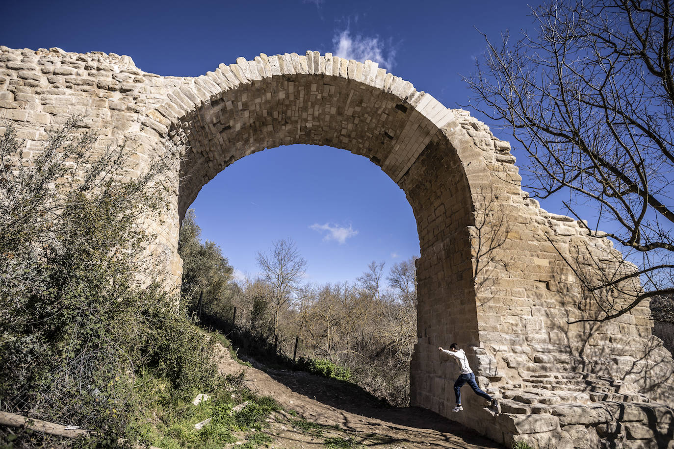 Mantible recupera su arco