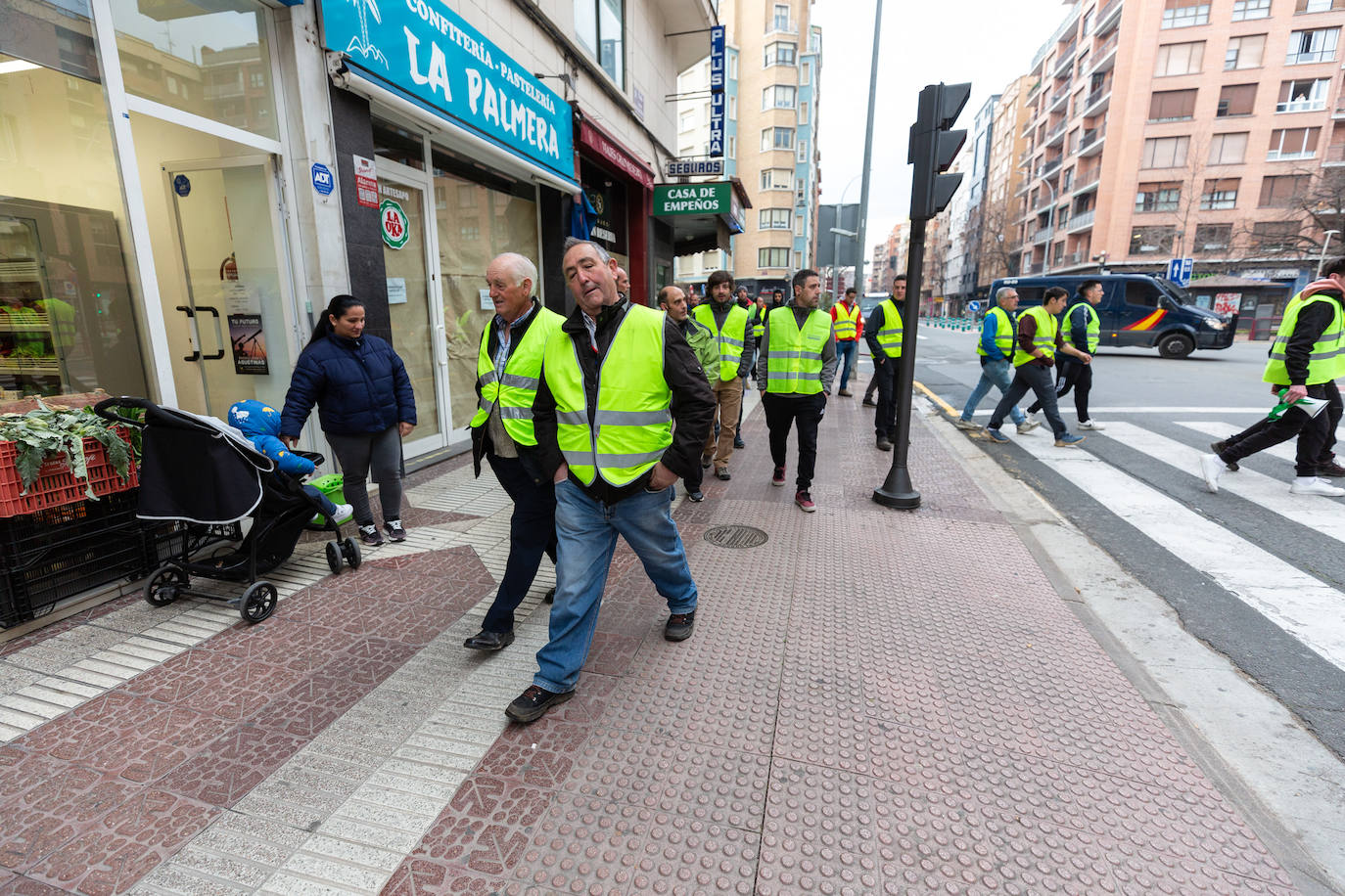 La protesta de los &#039;chalecos amarillos&#039; de este jueves, en imágenes (I)