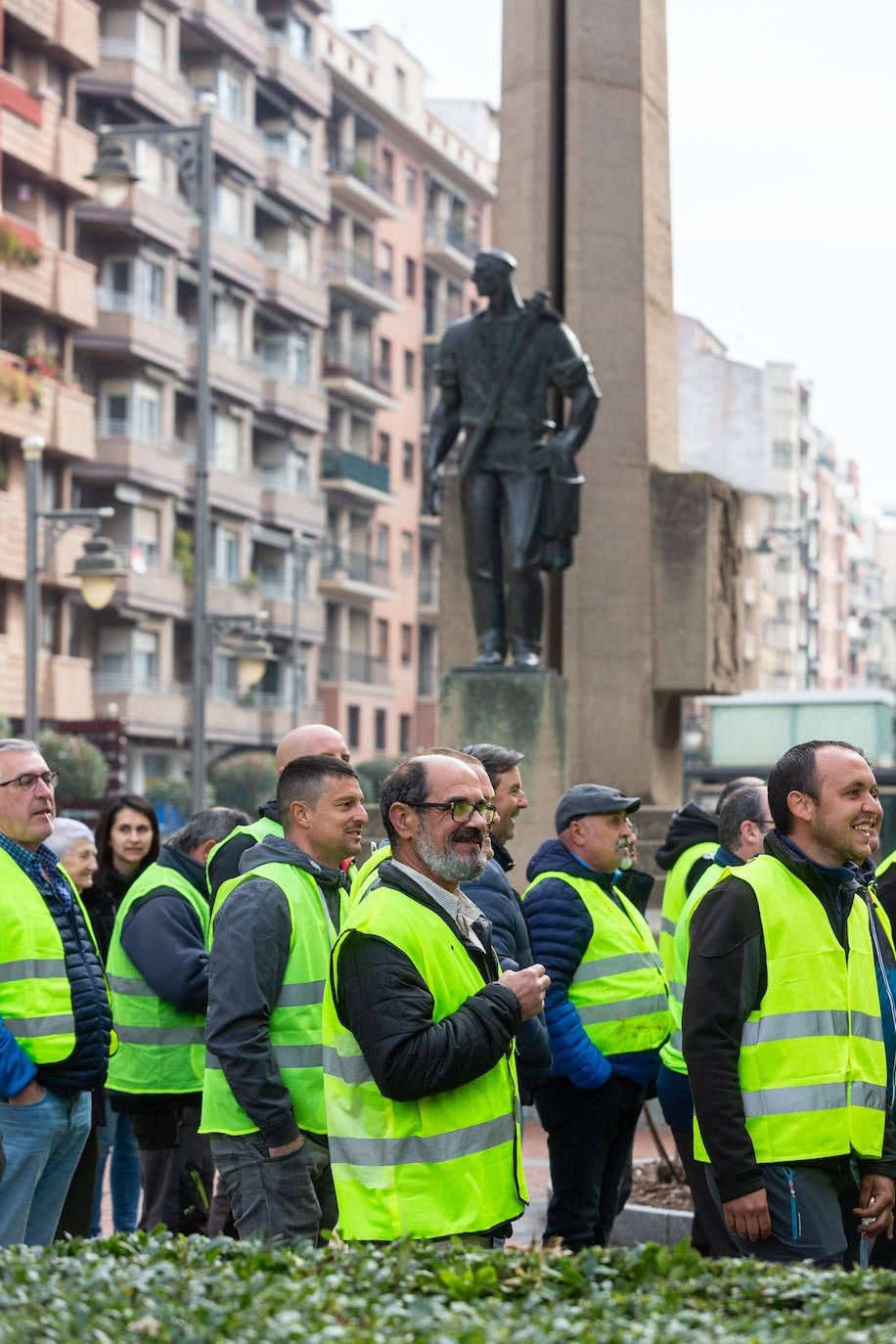 La protesta de los &#039;chalecos amarillos&#039; de este jueves, en imágenes (II)